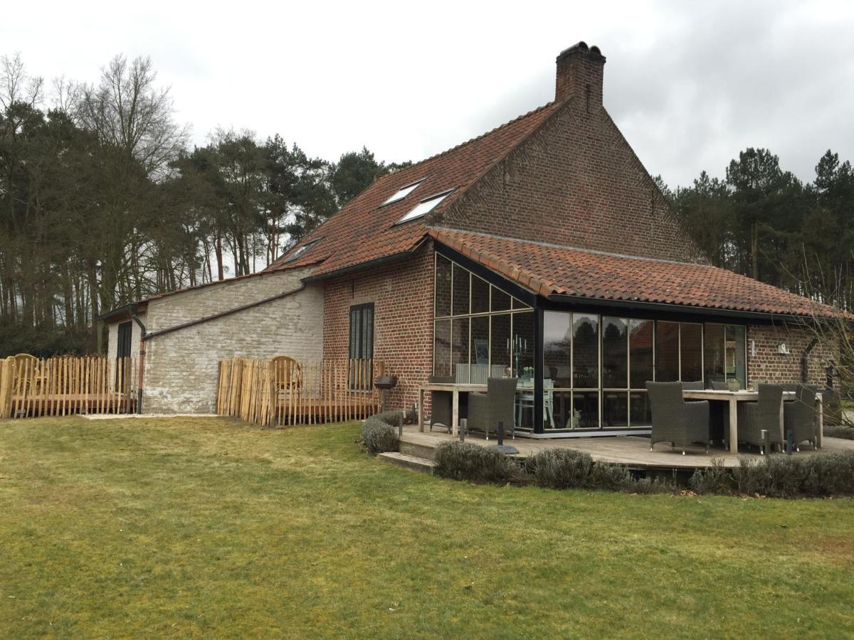 De Paenhoeve Couette-café Eksel